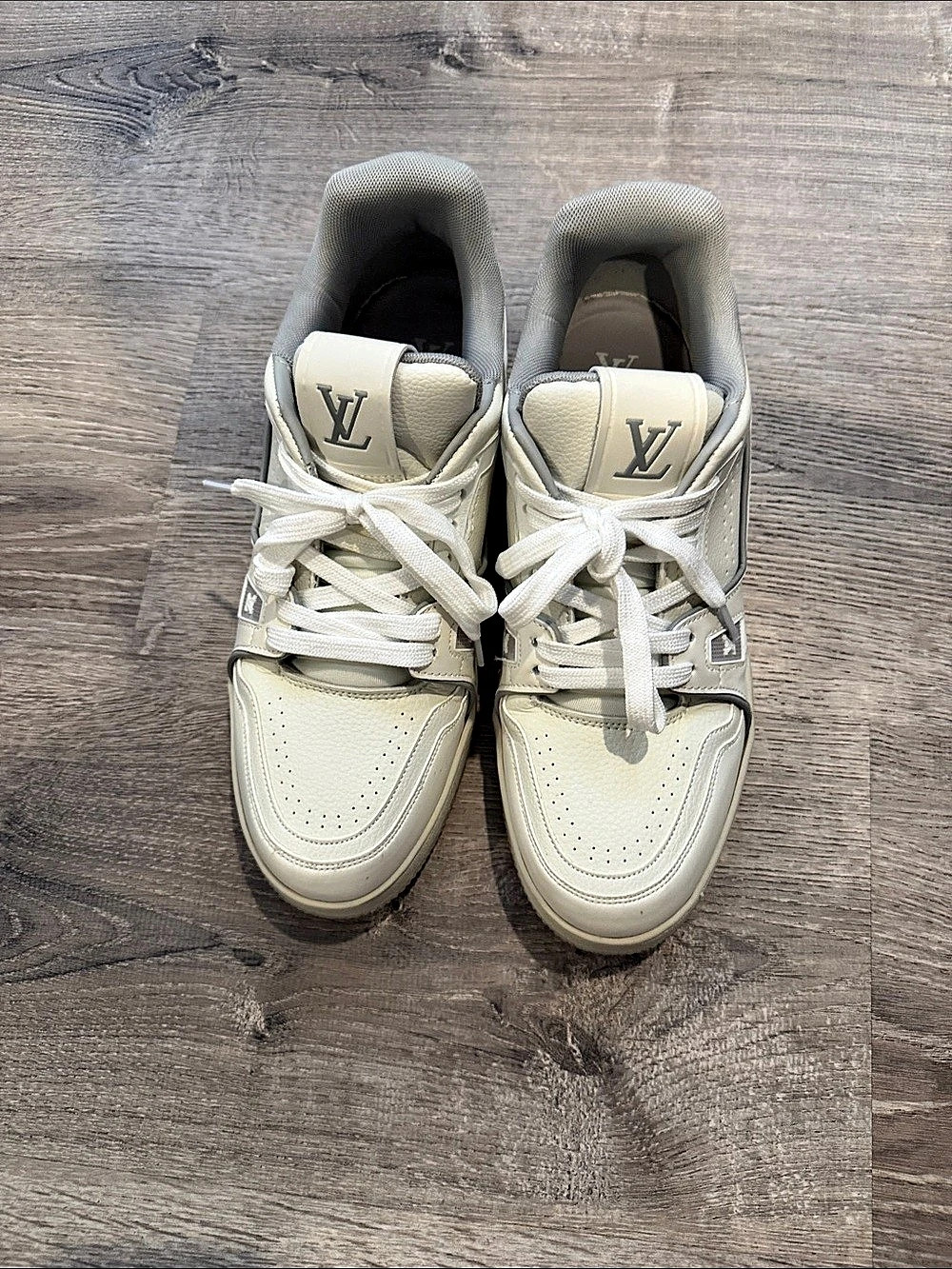 Louis Vuitton LV Trainer Sneaker White Grey Sneakers size EU 45